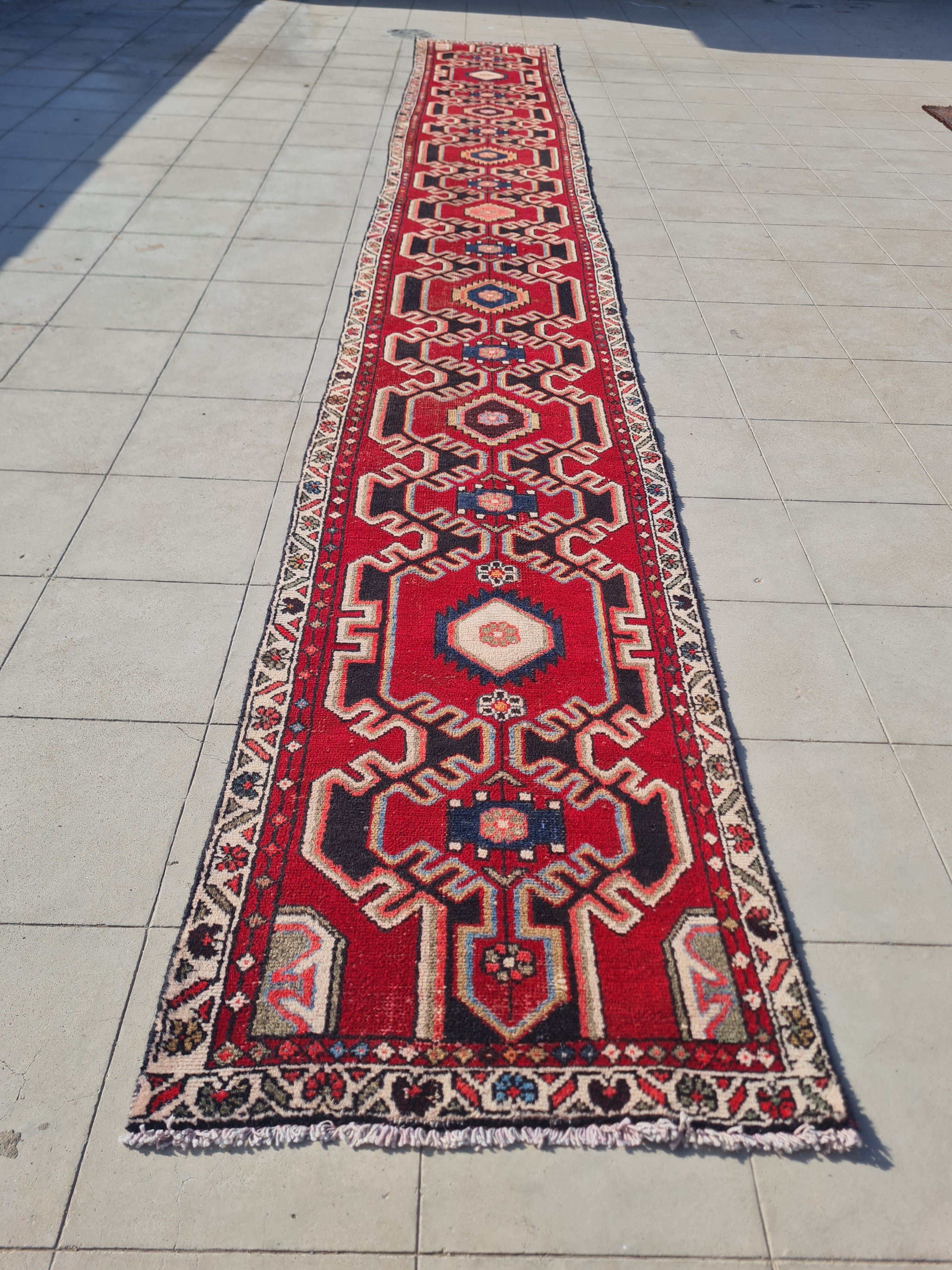 17' x 2' Ft. Authentic Vintage Persian Hamadan Hand Knotted Fine Wool Runner / Rug BR1753