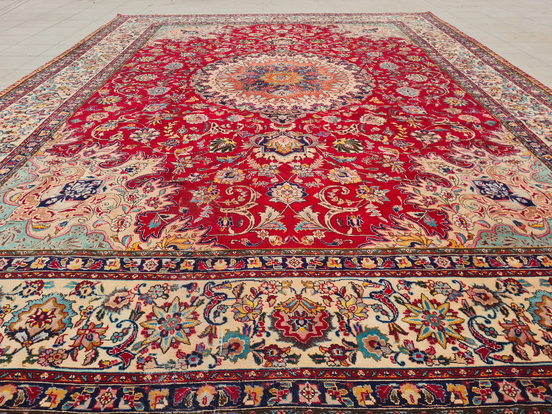 13' x 10' Authentic Vintage Persian Najafabad Isfahan Hand Knotted Fine Wool Area Rug BR2669