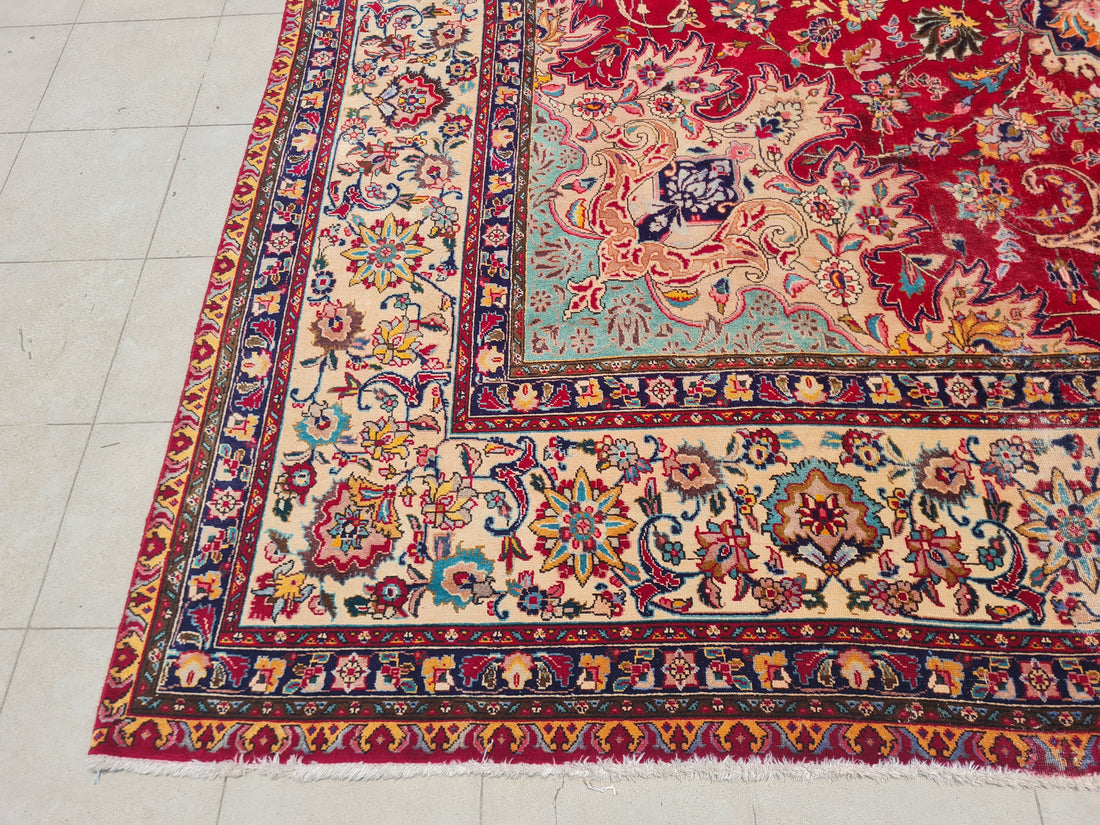 13' x 10' Authentic Vintage Persian Najafabad Isfahan Hand Knotted Fine Wool Area Rug BR2669