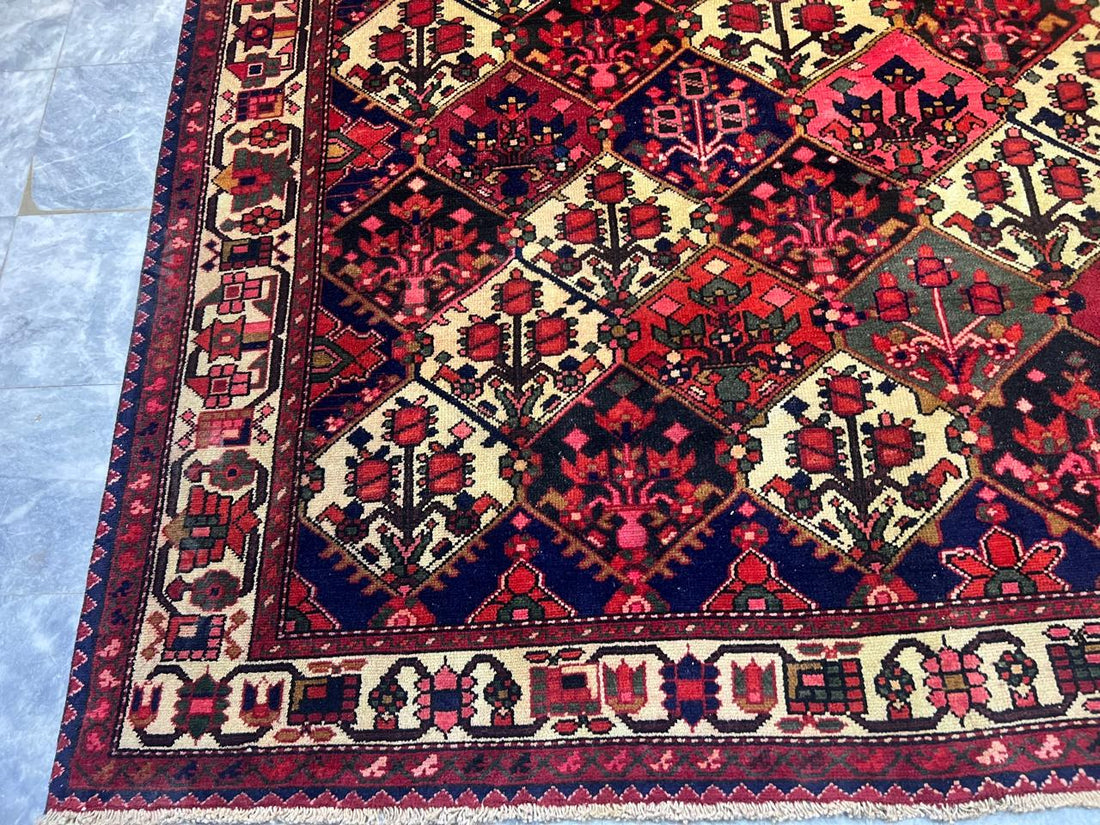 9' x 6' Ft. Authentic Vintage 70 Year Old Persian Bakhtier Fine Wool Area Rug - BR1210