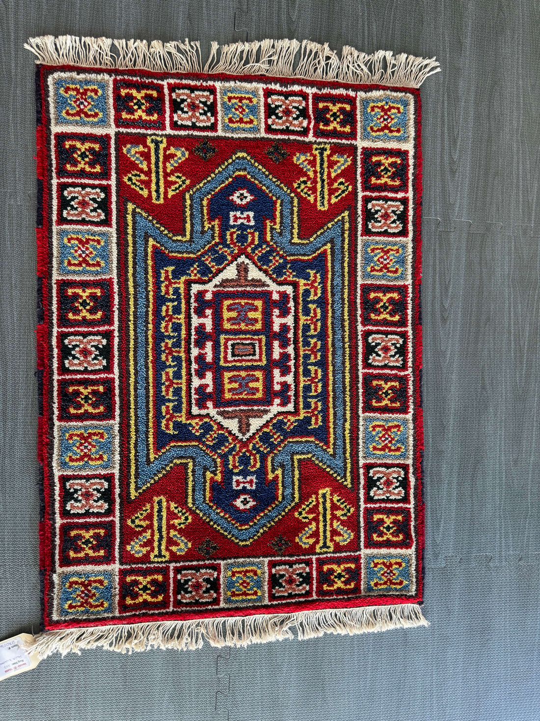 3’ x 2’ Authentic Indian Hand Knotted Southwestern Design with Veg. Dyed Wool BR0025B