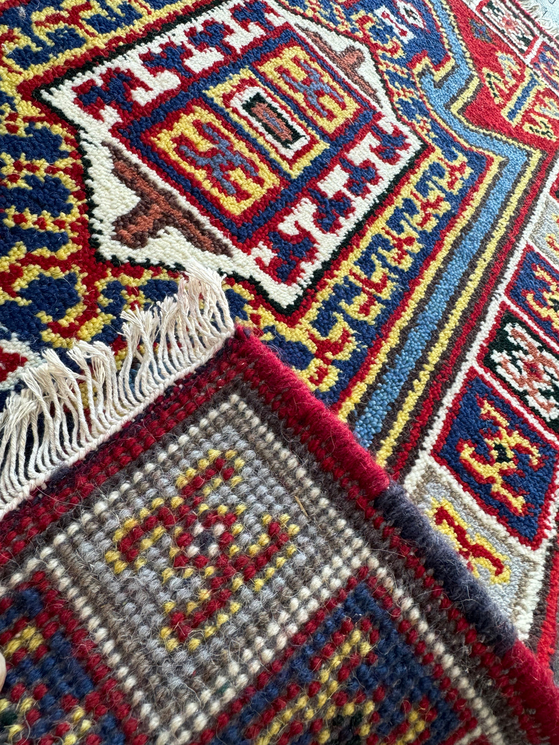 3’ x 2’ Authentic Indian Hand Knotted Southwestern Design with Veg. Dyed Wool BR0081