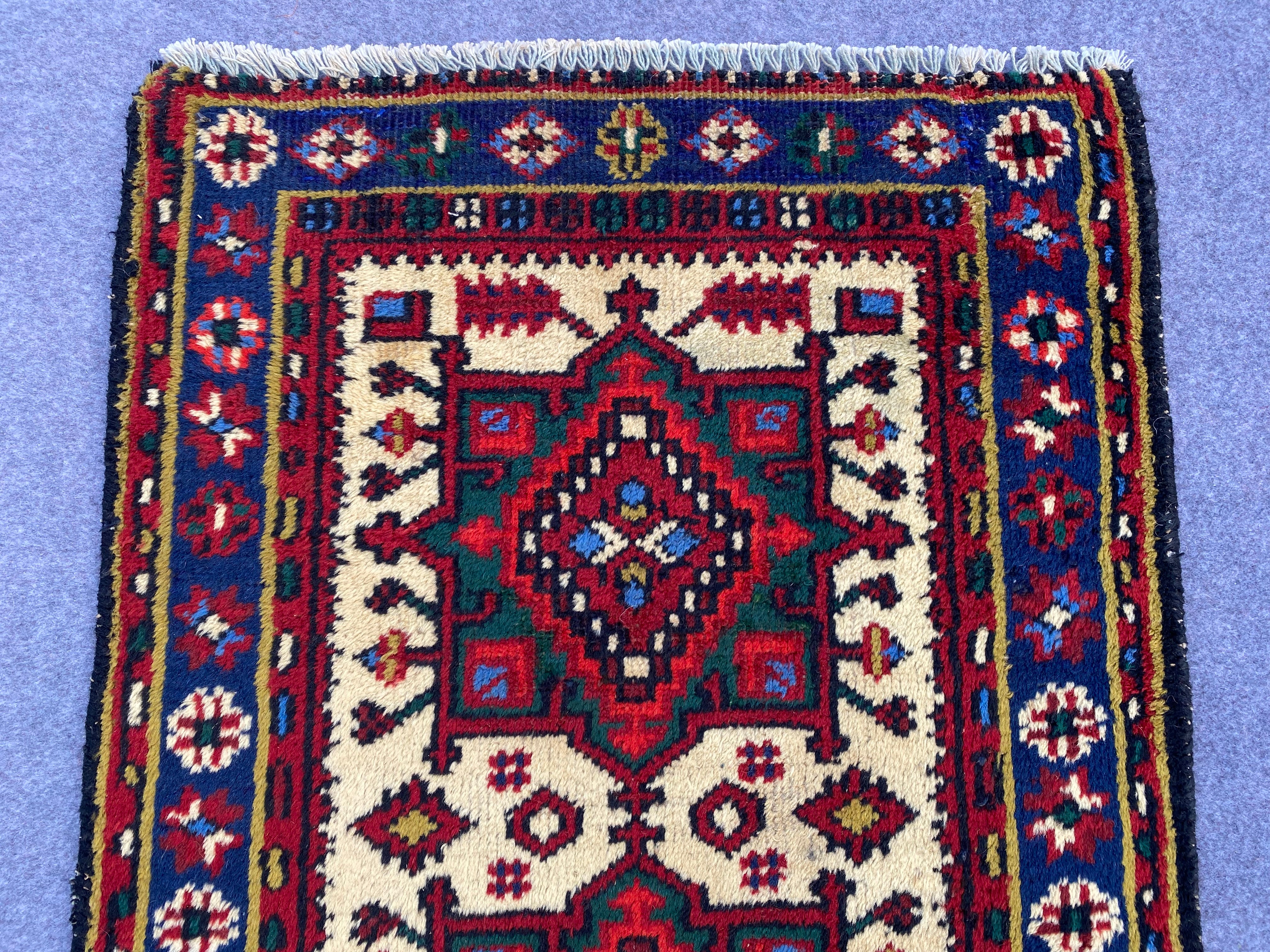 2.9' x 2.0' Authentic Chinese/Nepal Hand Knotted Gabbah Small Area Rug BR1010