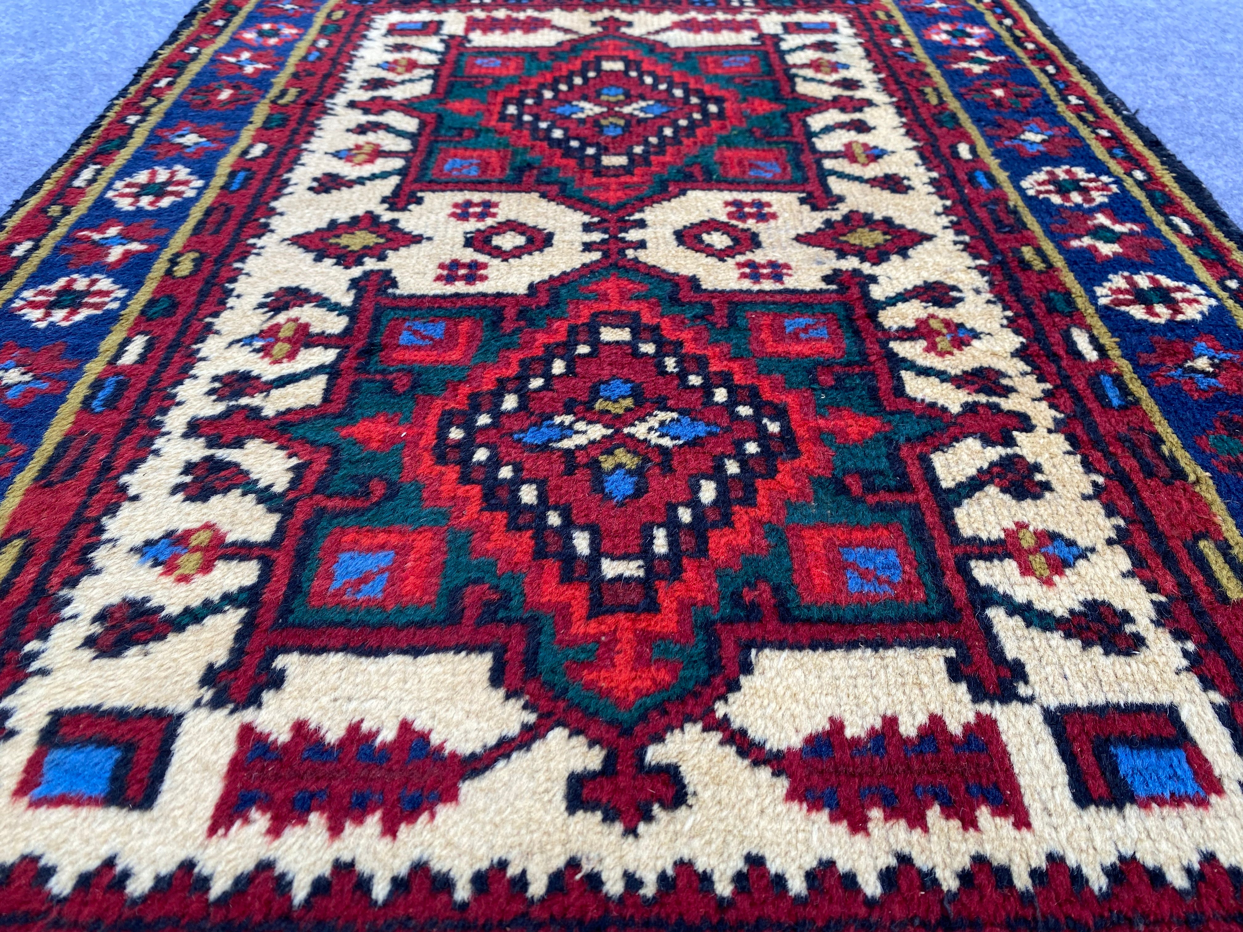 2.9' x 2.0' Authentic Chinese/Nepal Hand Knotted Gabbah Small Area Rug BR1010