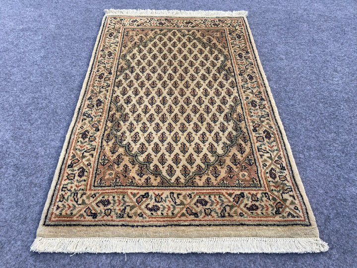 3.0' x 1.1' Ft. Authentic Indian Badam Gul Hand Knotted Finest Wool Small Area Rug BR1022