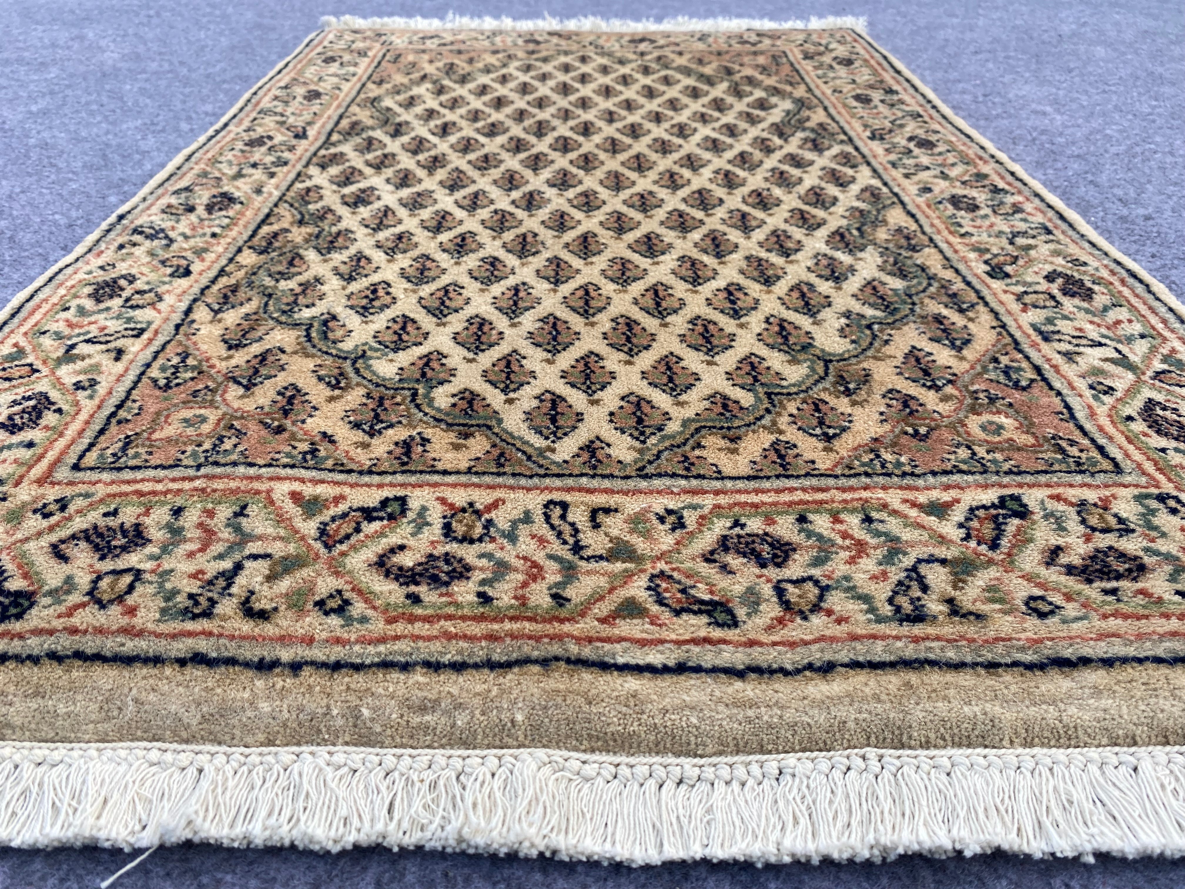 3.0' x 1.1' Ft. Authentic Indian Badam Gul Hand Knotted Finest Wool Small Area Rug BR1022