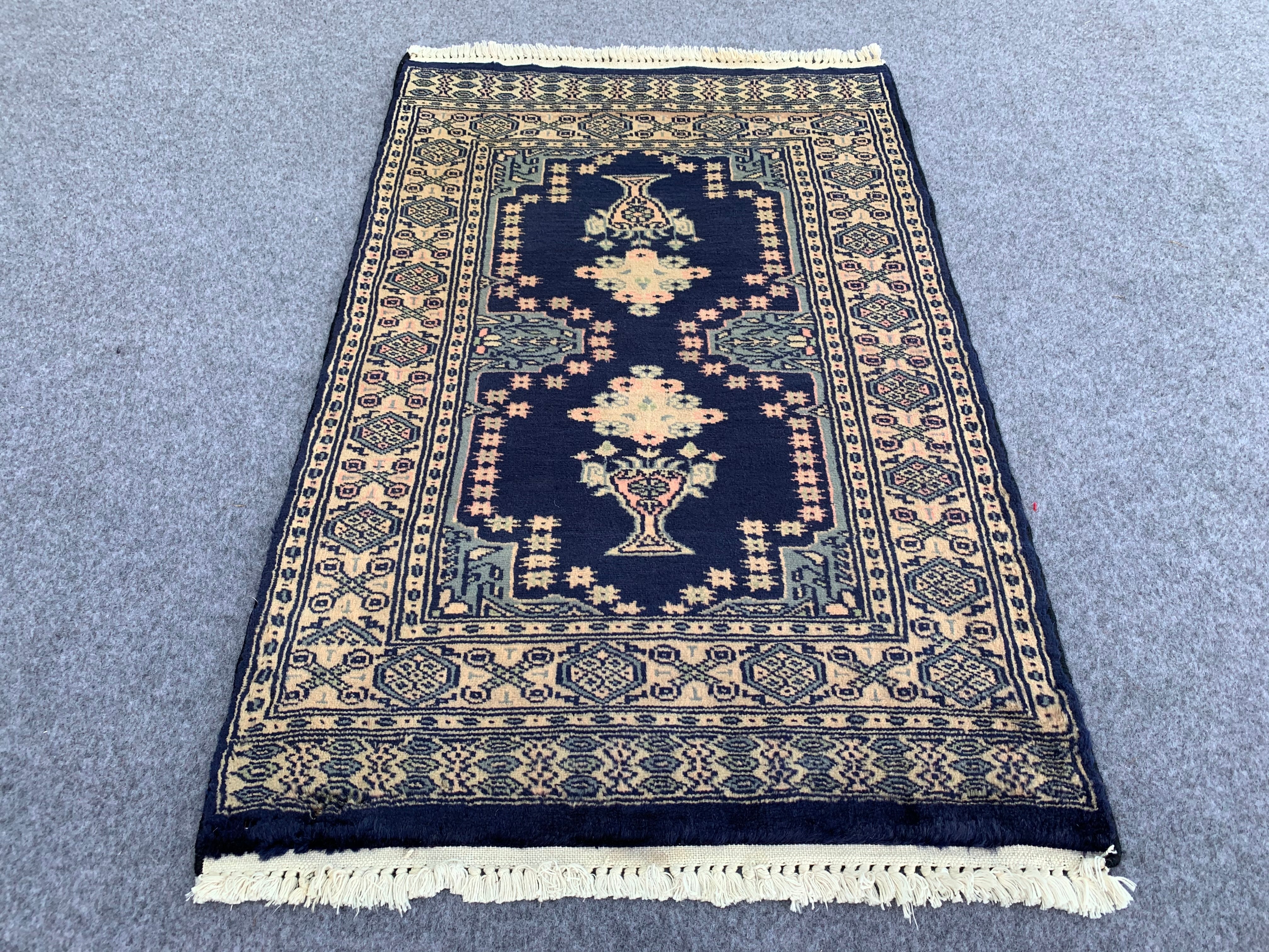 3.0' x 1.1' Ft. Authentic Pakistani Jaldar Hand Knotted Finest Wool Small Area Rug BR1026
