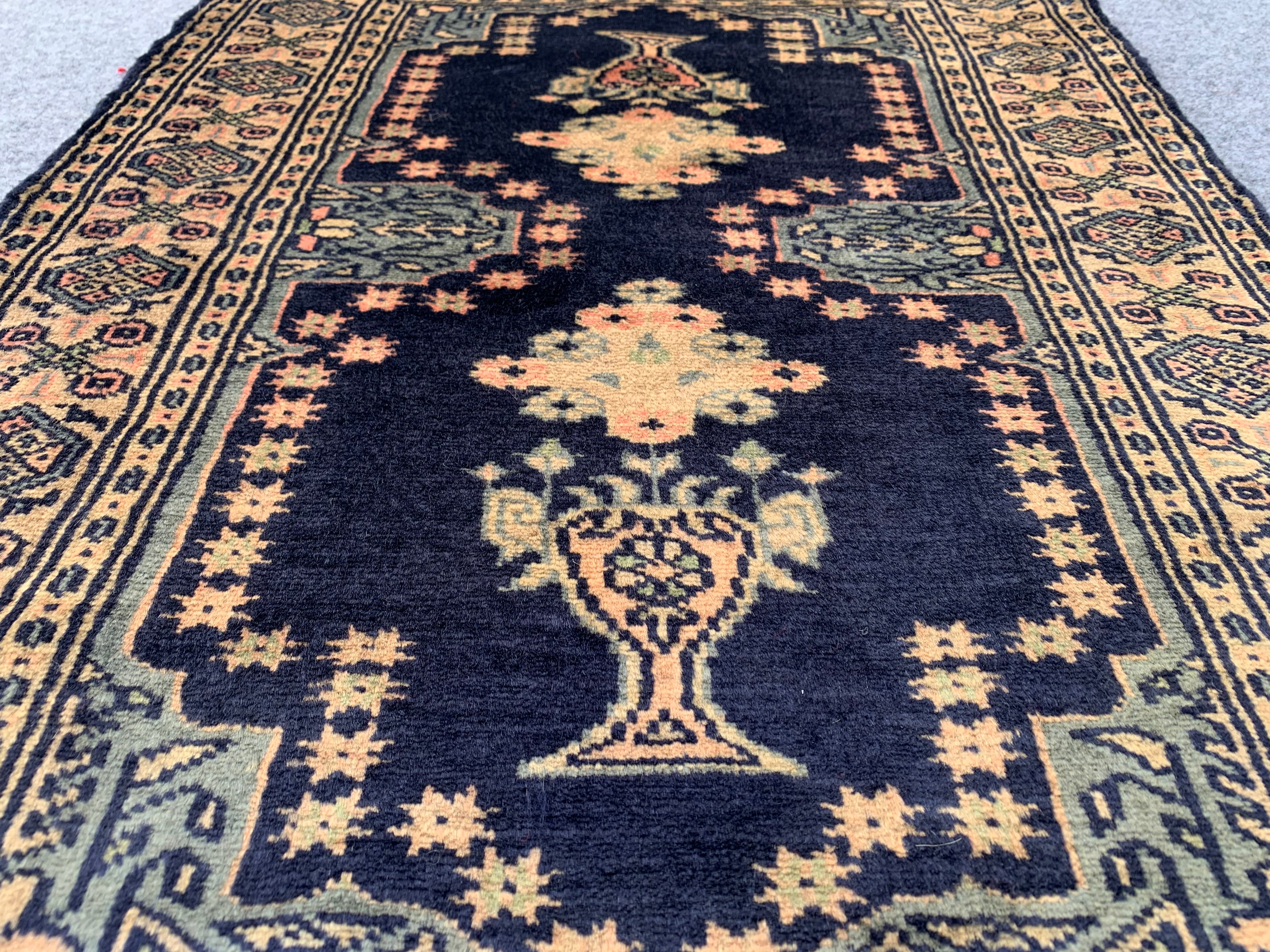 3.0' x 1.1' Ft. Authentic Pakistani Jaldar Hand Knotted Finest Wool Small Area Rug BR1026