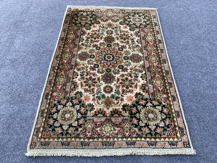 3.0' x 1.1' Ft. Authentic Pakistani Kashmir Hand Knotted Finest Wool Small Area Rug BR1040