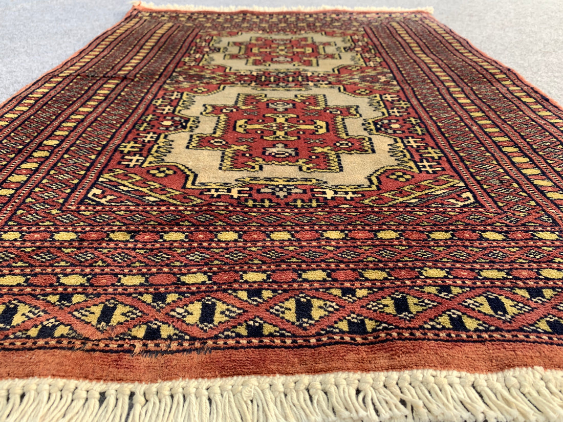 3.1' x 2.0' Ft. Authentic Pakistani Jaldar Hand Knotted SILK Small Area Rug BR1076