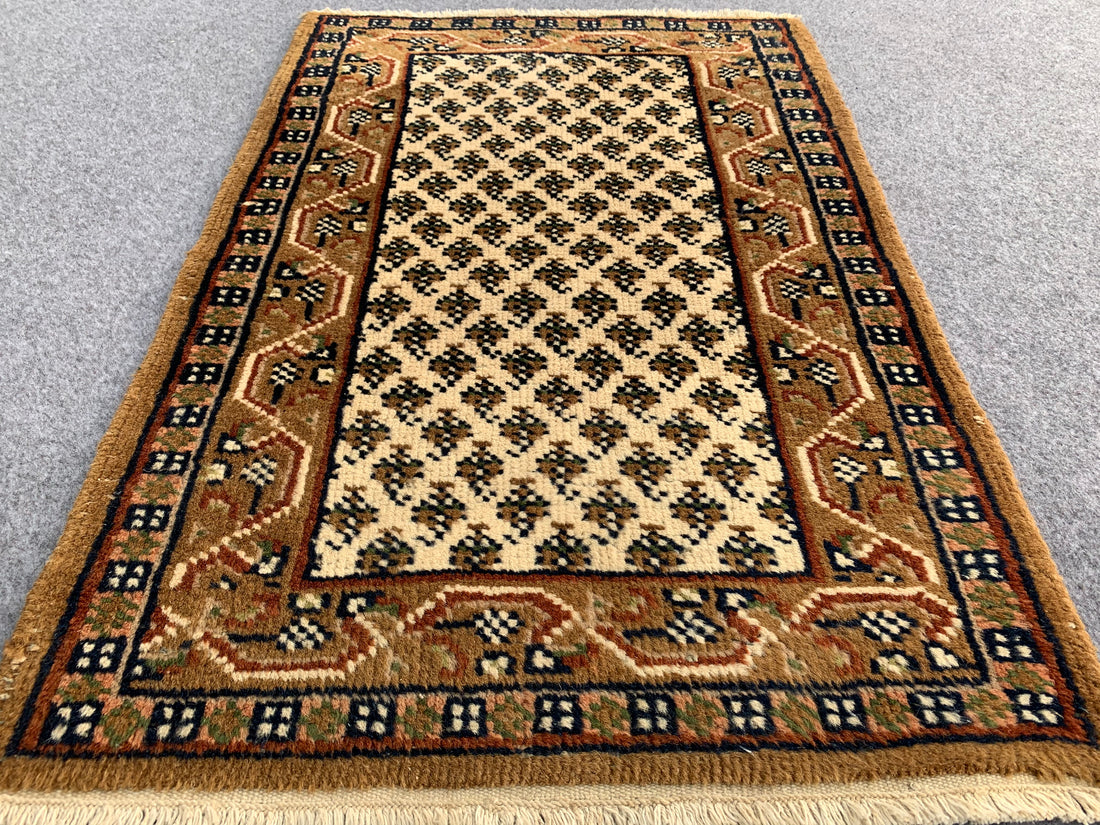 2.11' x 2.0' Ft. Authentic Persian Hamadan Hand Knotted Small Wool Area Rug BR1083