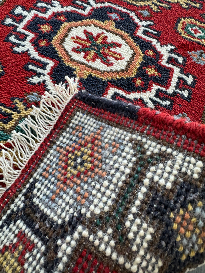 Indian Hand Knotted Southwestern Indian Design with Vegetable Dyed Hand Spun Wool