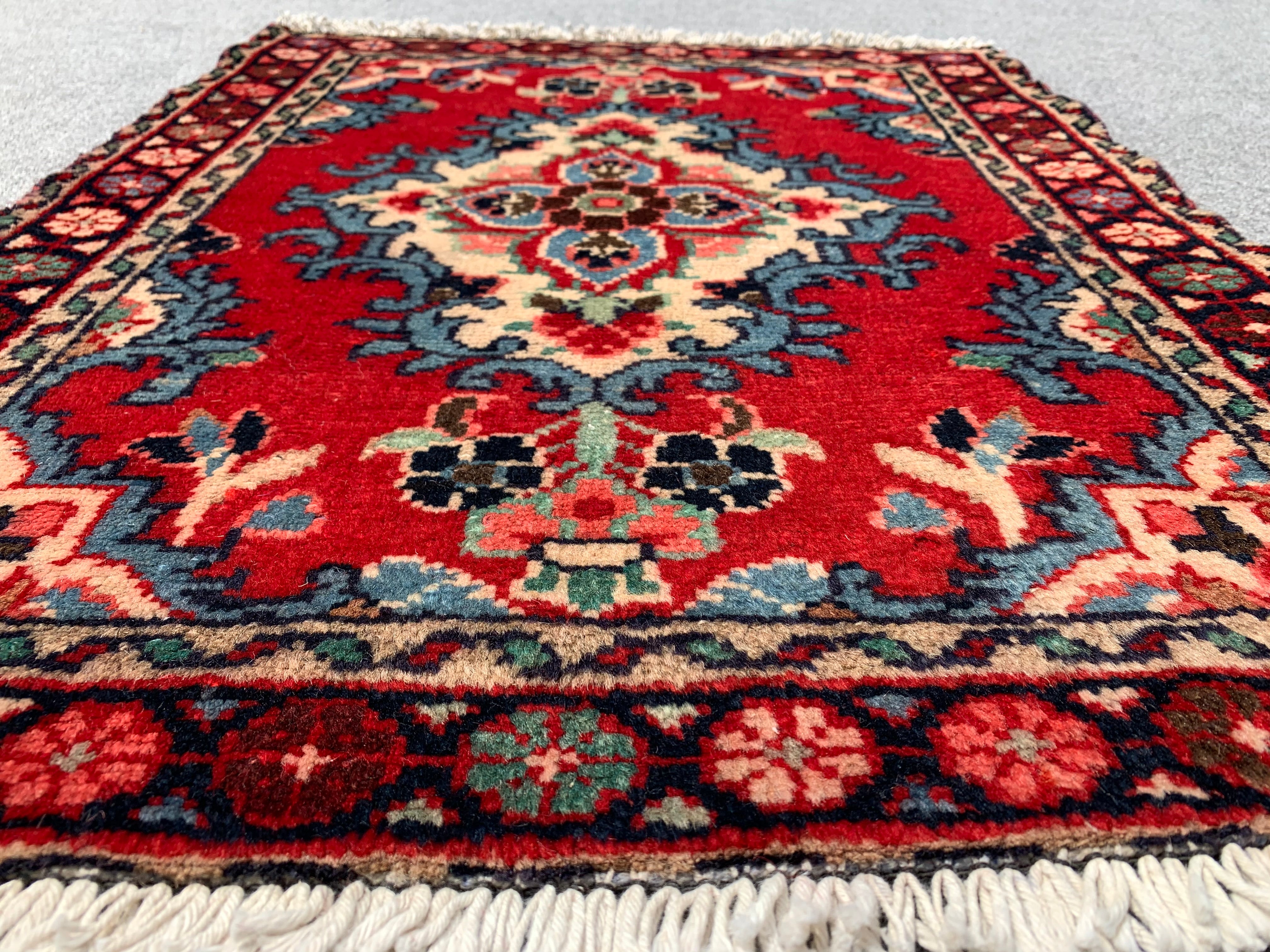 2.8' x 2.1' Ft. Authentic Persian Hamadan Hand Knotted Small Wool Area Rug BR189