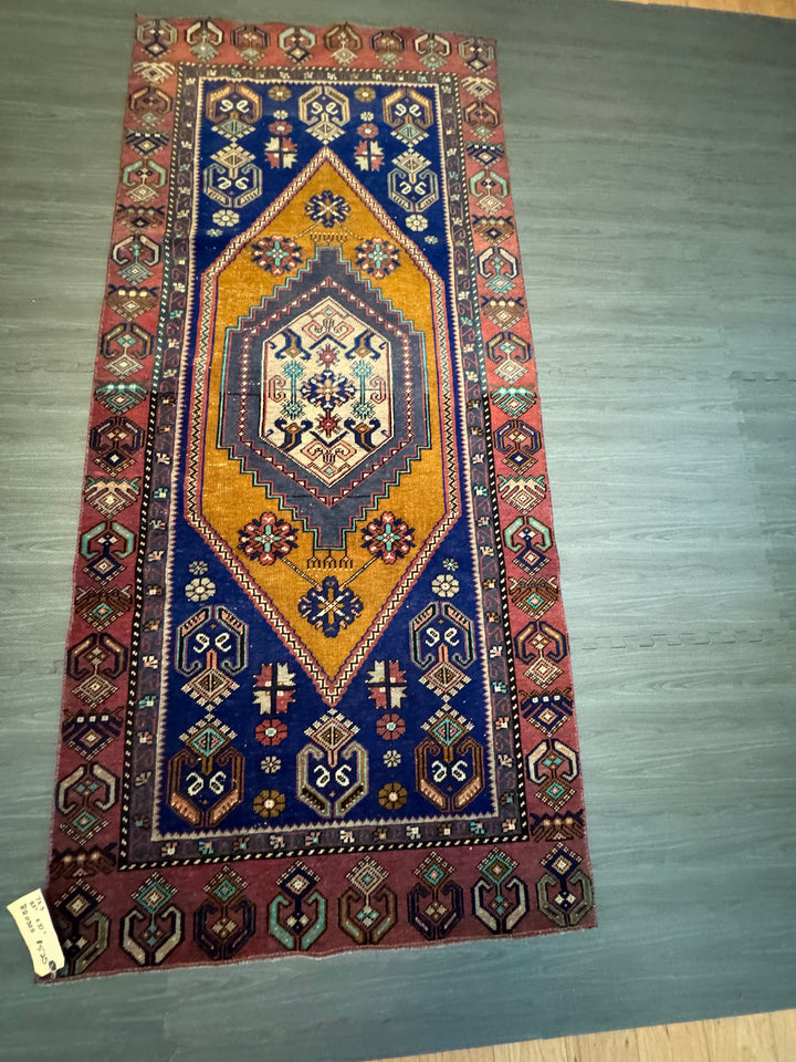 7' x 3' Authentic Turkish Vintage Anatolian Bohemian Hand Knotted Wool Area Rug BR305