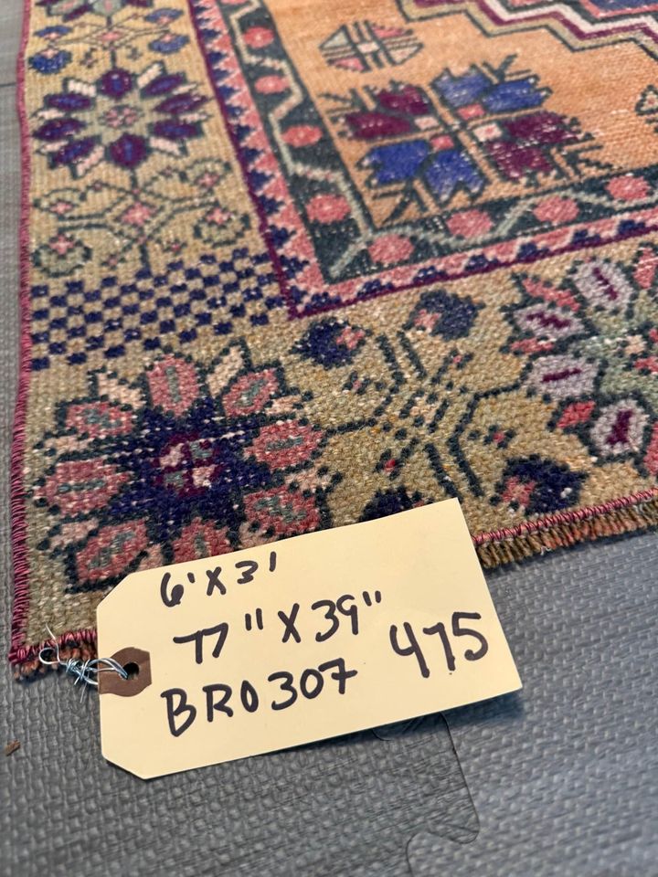 6' x 3' Authentic Turkish Vintage Anatolian Oushak Hand Knotted Wool Area Rug / Runner BR307