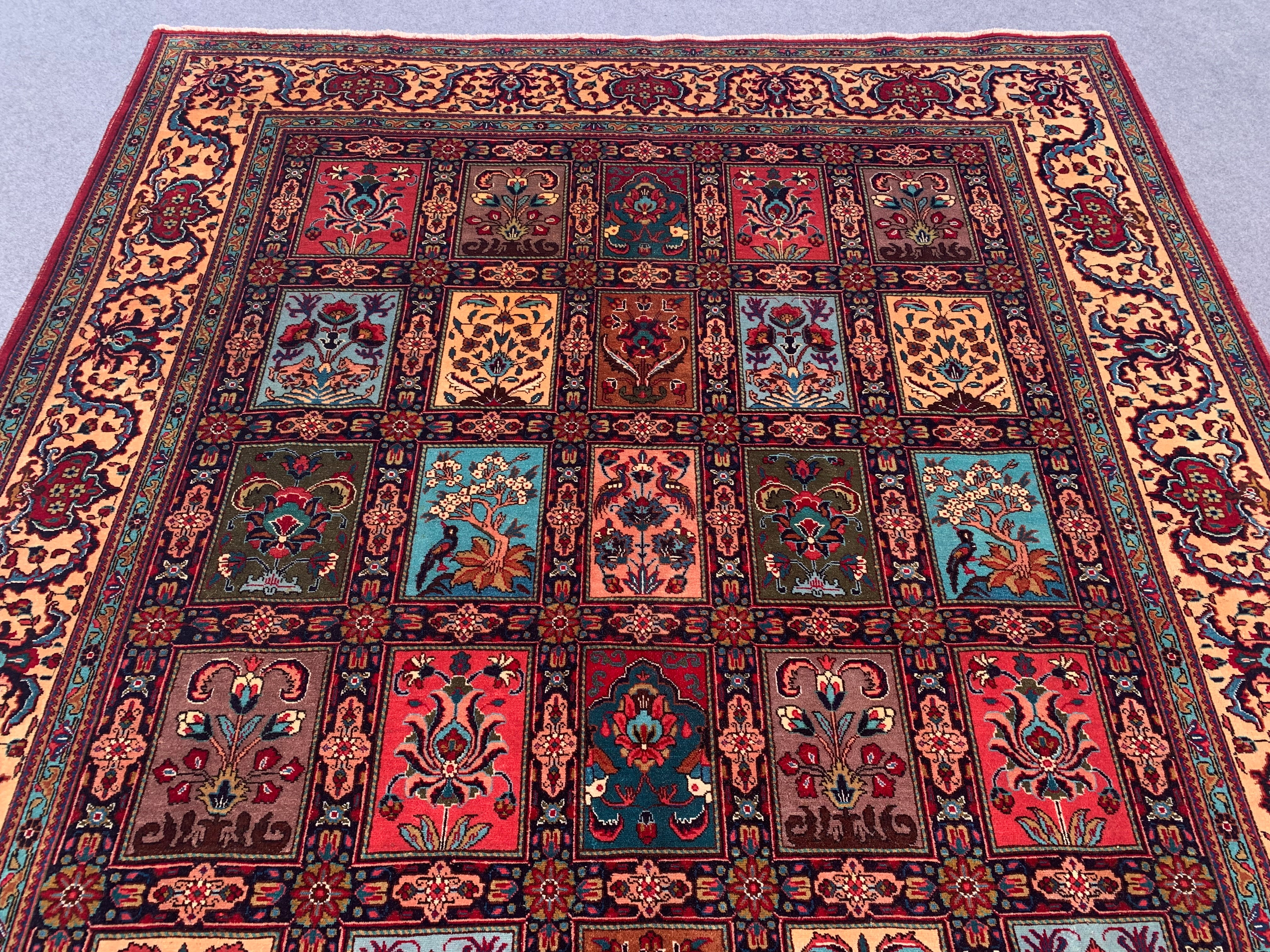 12.7' x 9.4' Authentic Vintage Bakhtiari Hand Knotted Fine Wool Area Rug BR345