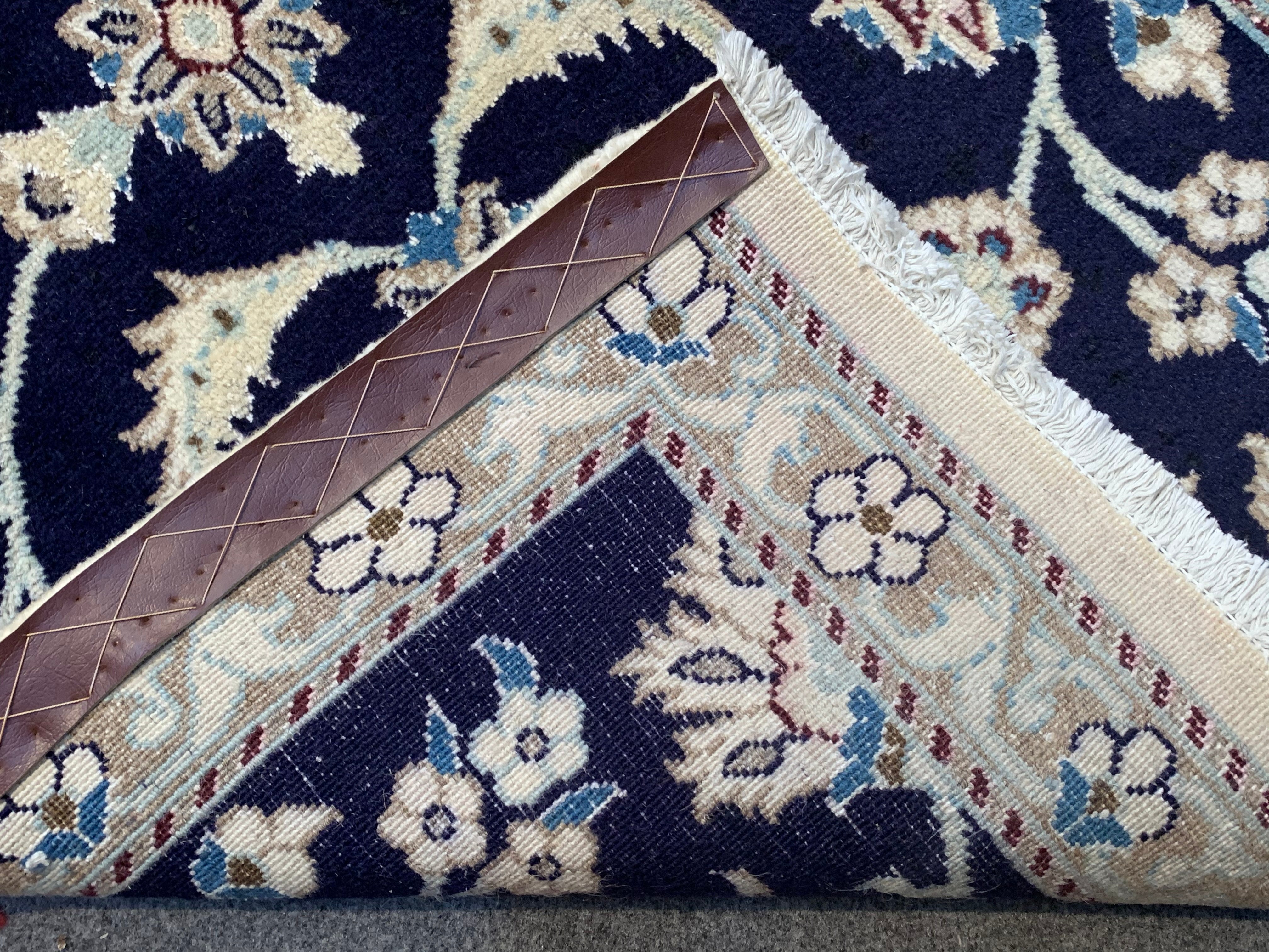 9.4' x 2.3' Authentic Vintage Nain Hand Knotted Fine Wool Runner / Rug BR54