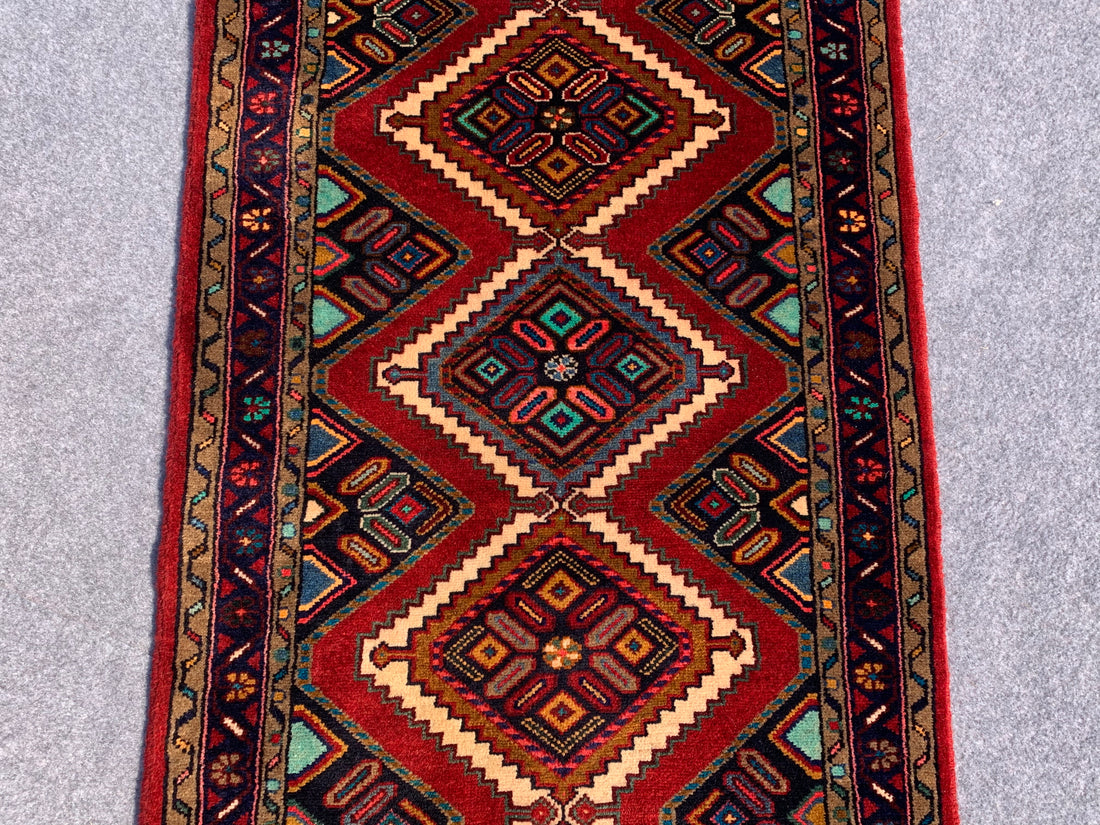 6.1' x 2.9' Authentic Vintage Bakhtiar Hand Knotted Fine Wool Runner / Rug BR757