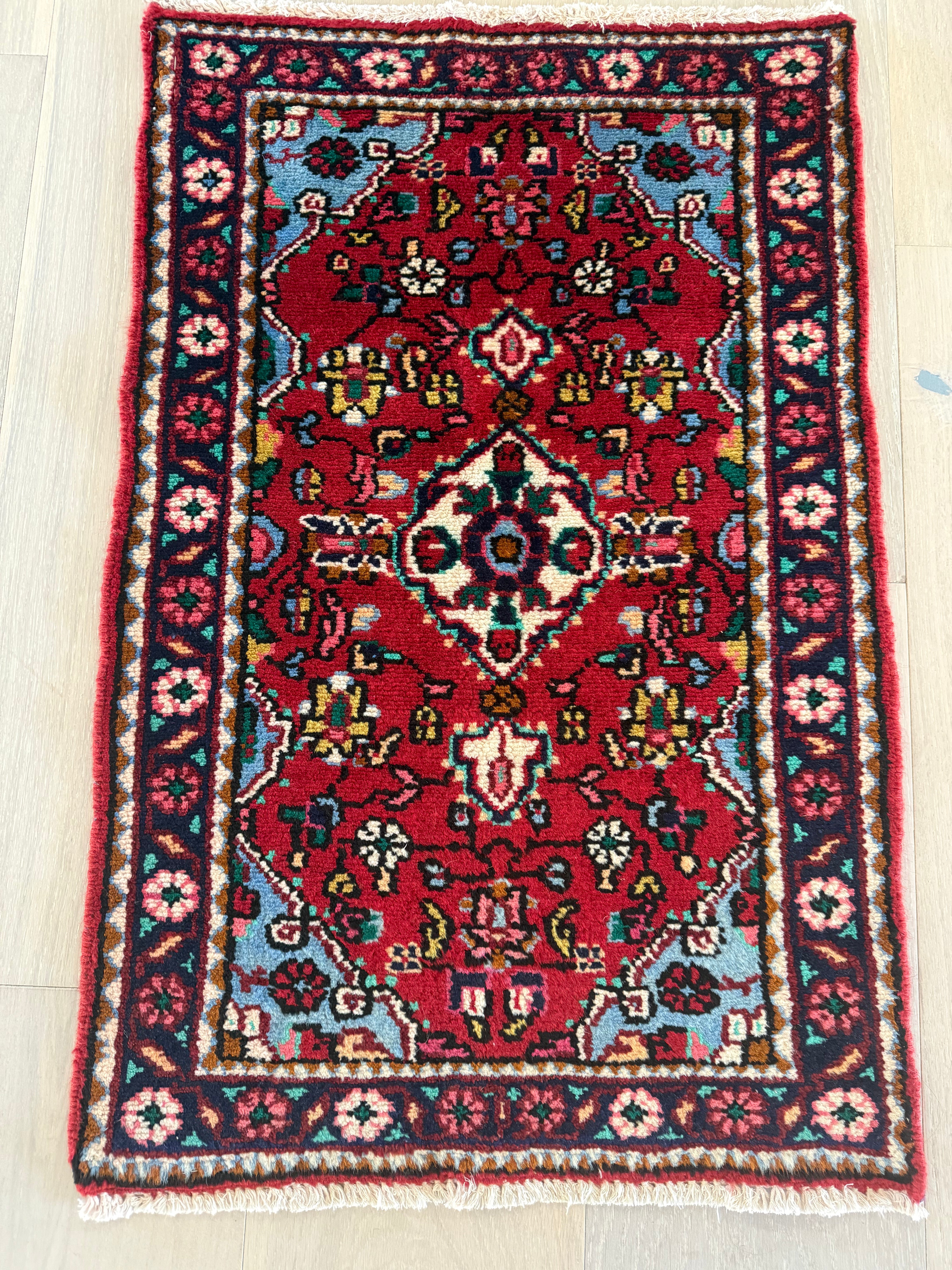 2'x3' Authentic Hand Knotted Persian Hamadan Fine Wool Area Rug - BR2701