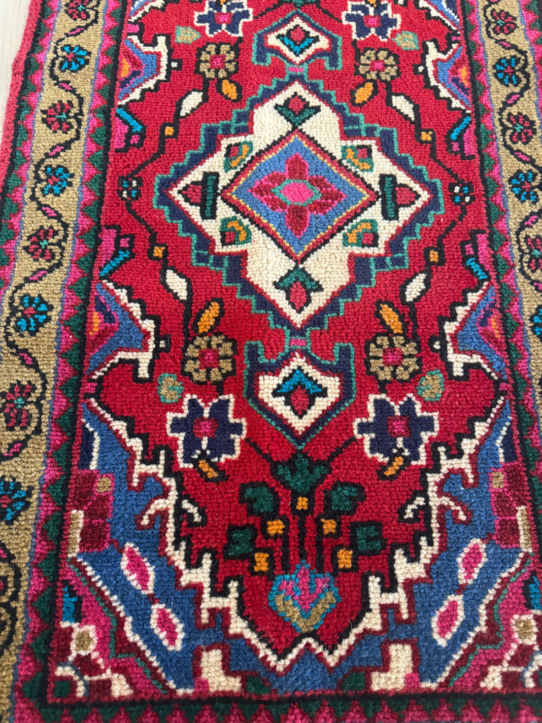 2'x3' Authentic Hand Knotted Persian Hamadan Fine Wool Area Rug - BR2702