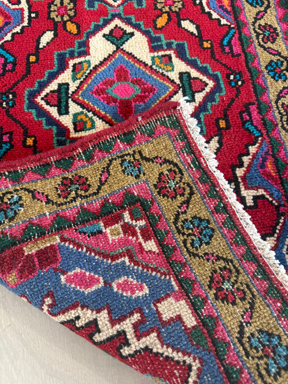 2'x3' Authentic Hand Knotted Persian Hamadan Fine Wool Area Rug - BR2702