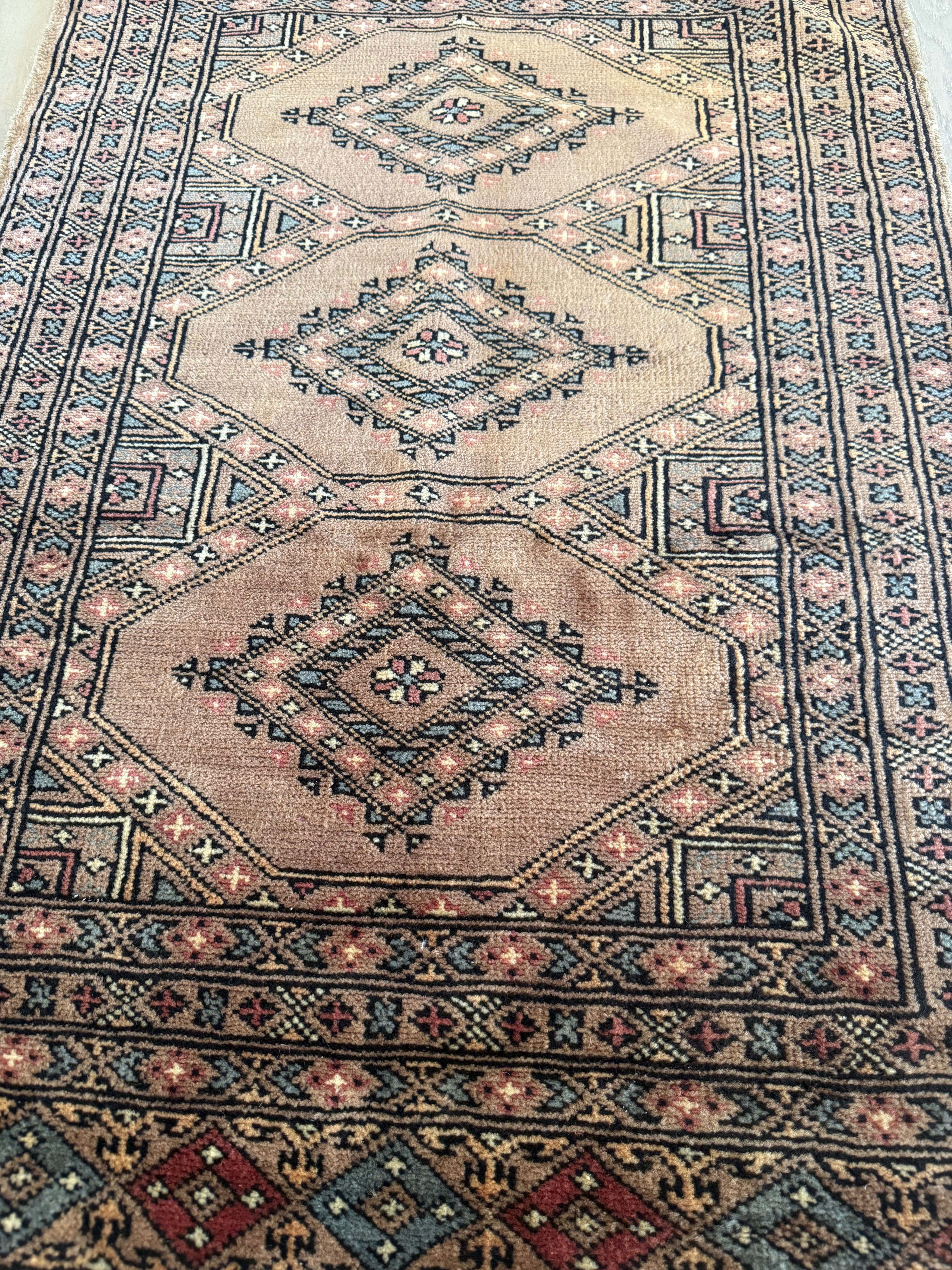 2'x3' Authentic Hand Knotted Persian Hamadan Fine Wool Area Rug - BR2703
