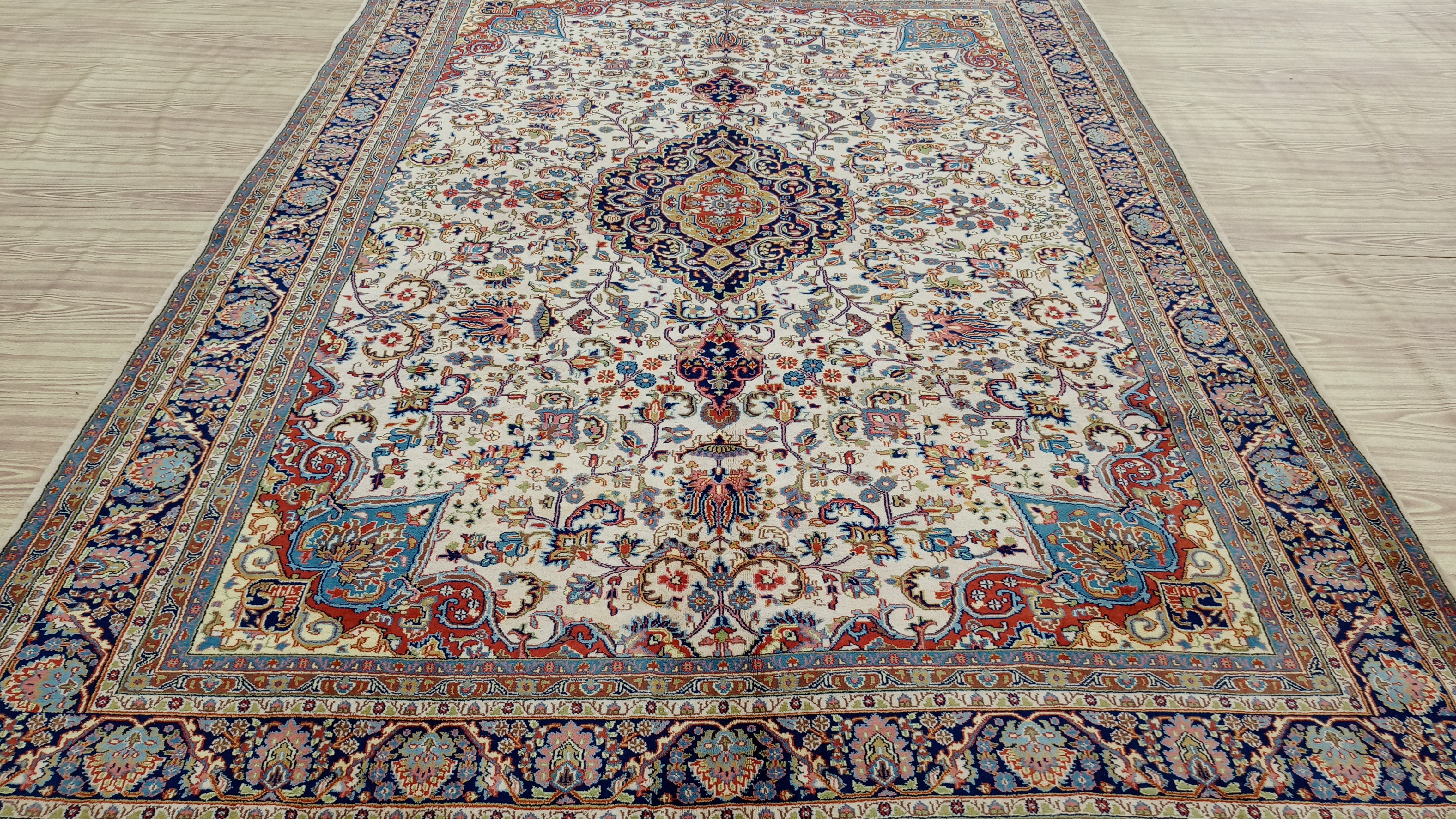 11' x 8' Stunning Authentic Vintage Persian Nain Hand Knotted Wool Area Rug - BR3140