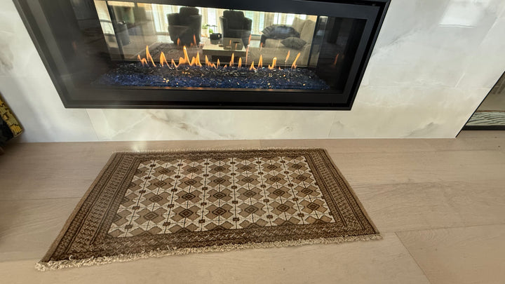 3' x 2’ Foot Authentic Vintage Persian Turkmen Sara Hand Knotted Wool Small Rug – BR2535