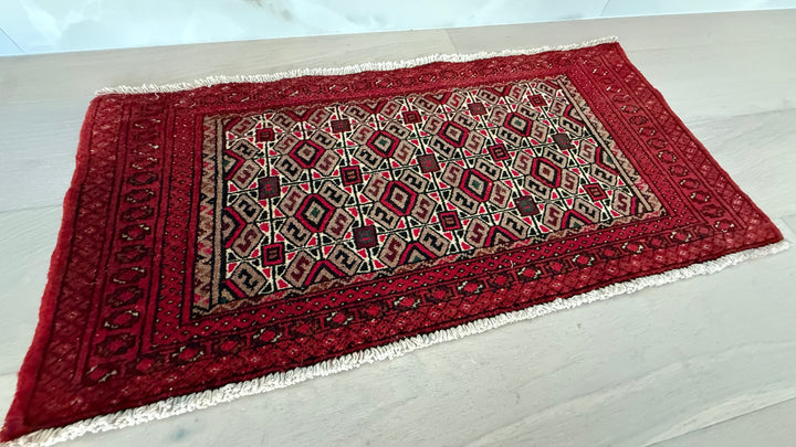 3' x 2’ Foot Authentic Vintage Persian Sistan Baluch Hand Knotted Wool Small Rug – BR2537