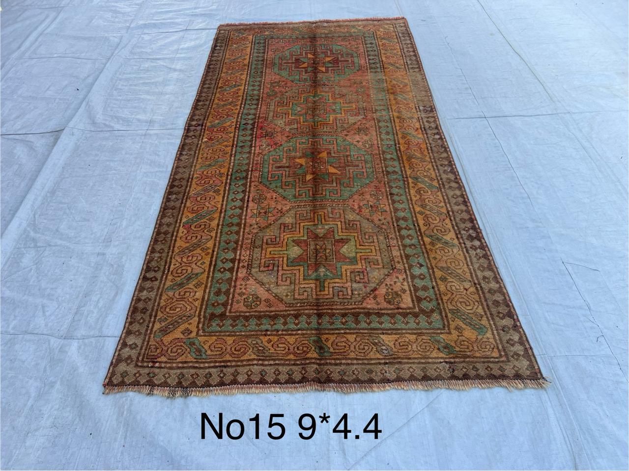 9' x 4' RARE Authentic Vintage Caucasion Azerbaijan Hand Knotted Wool Runner / Area Rug BR440