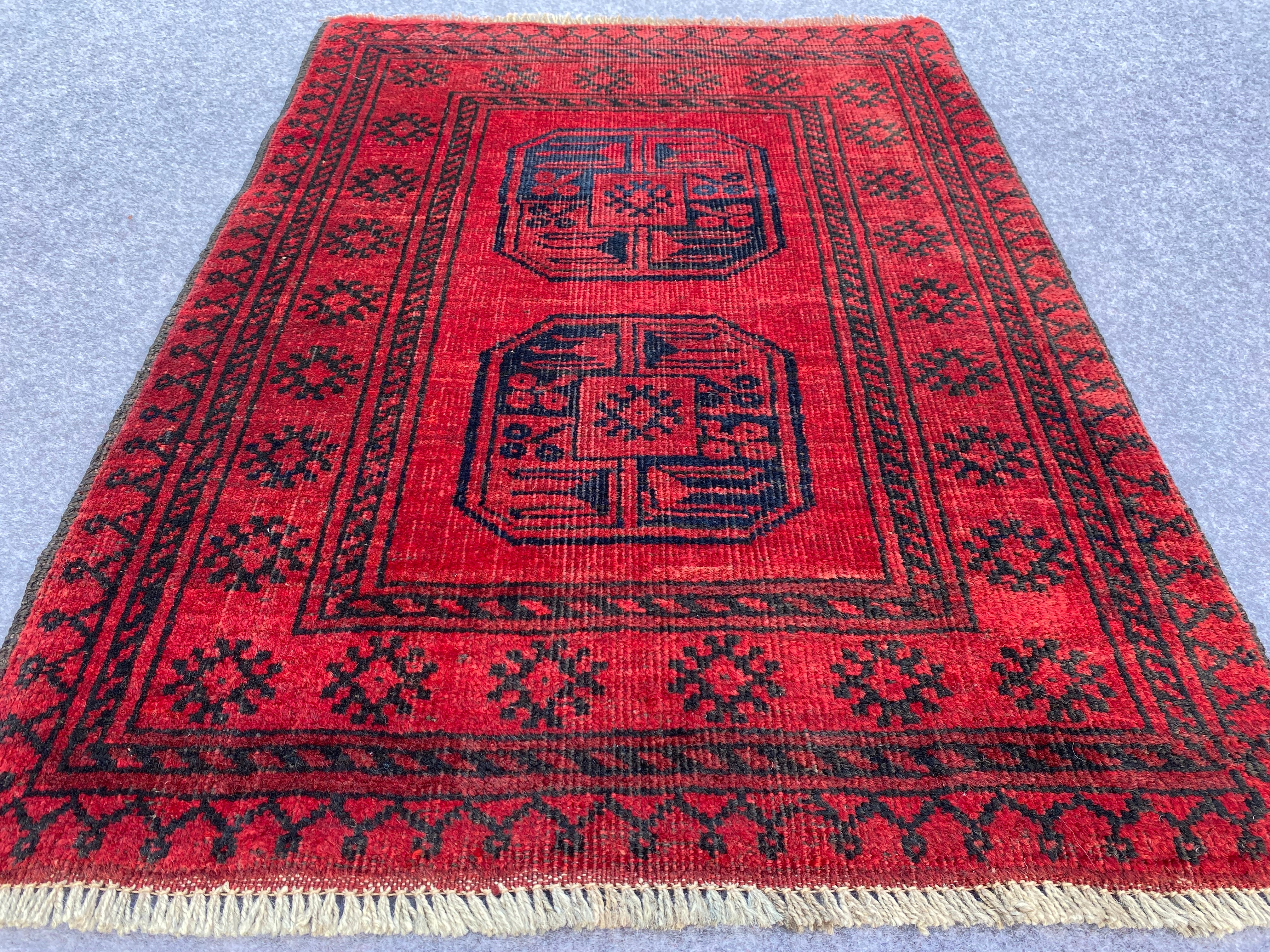 2.2' x 2.1' Authentic Vintage Afghan Hand Knotted Felpah Small Area Rug BR992