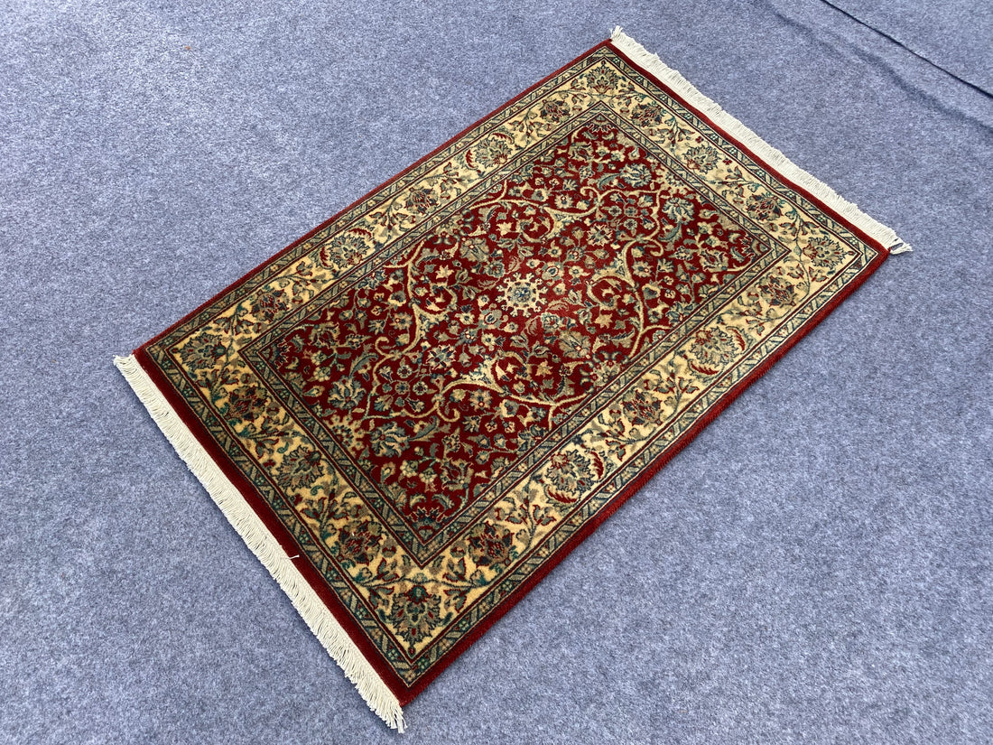 3.2' X 2.0' Ft. Authentic Pakistani Hand Knotted Double Knot Finest Wool Small Area Rug BR997