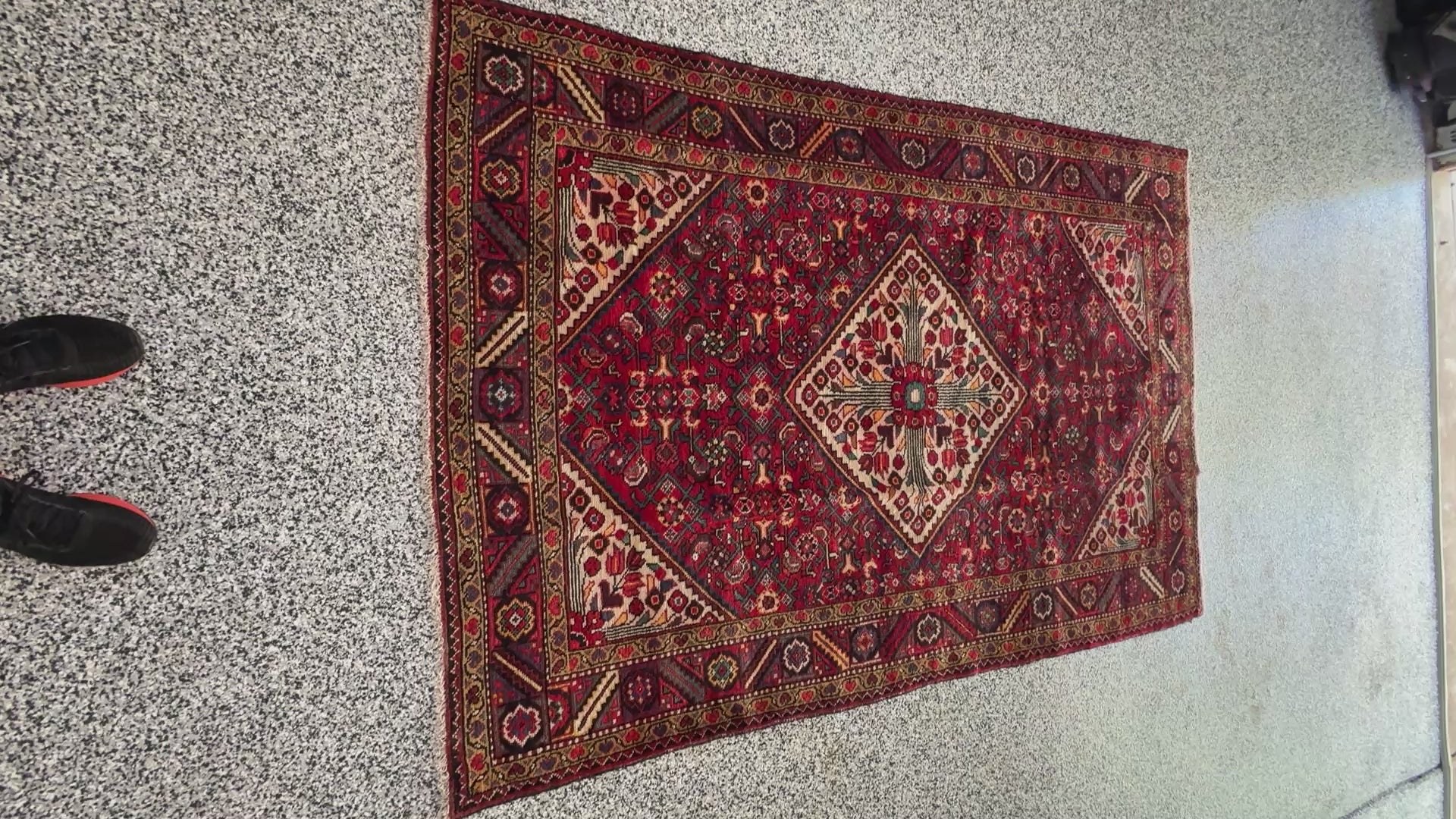 5' x 8' Ft Authentic Vintage Persian Abadeh Heibatlu Design Hand Knotted Wool Area Rug -BR3136